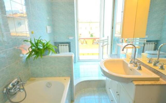 Luxurious Holiday Home in Montignoso with Garden