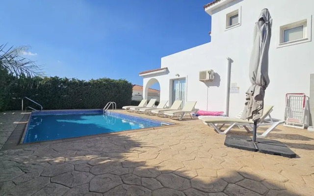 55 ATH - Stay Villa Harsha