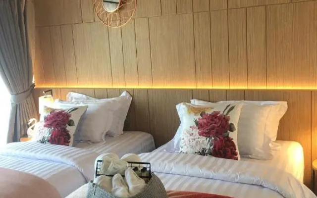 Tree for rest poshtel