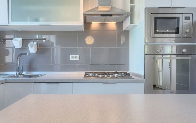 Rovere Pula in Pula With 2 Bedrooms and 1 5 Bathrooms