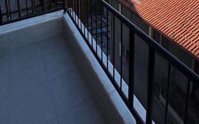 Esta 123 Apart Otel