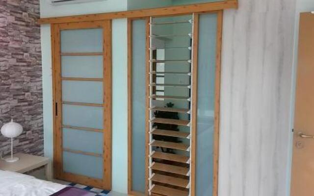 Garden Apartment at Zenith