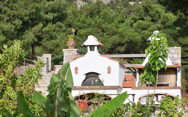 Miraluna Hotel