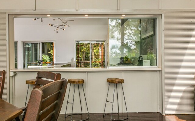 Rosewood House - sweeping ocean views