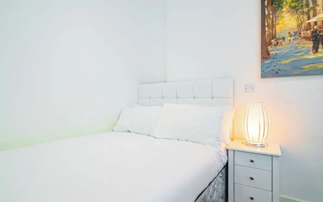 Avo Apartment - Modern Style & Great Location