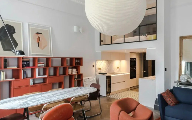 The Bengal Tiger: 2 bd apt rich with character