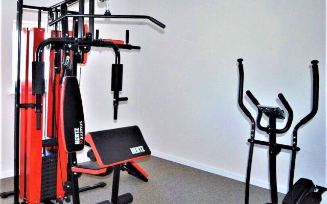 Tailor Hotel Sport & Conference