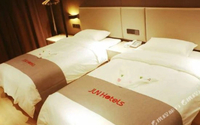 Jun Hotels(Zhongxiang Xihuan Road)