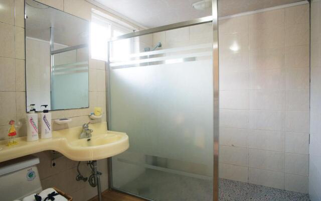 Old Man and Sea Pension