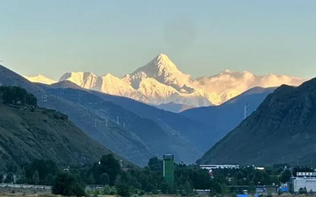 Snow Mountain Mijing Homestay (Xinduqiao Branch) – Outside – Kangding