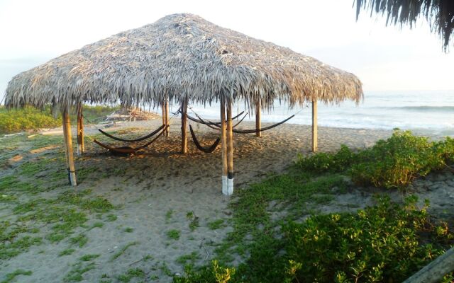 La Barquita Beach Hostel