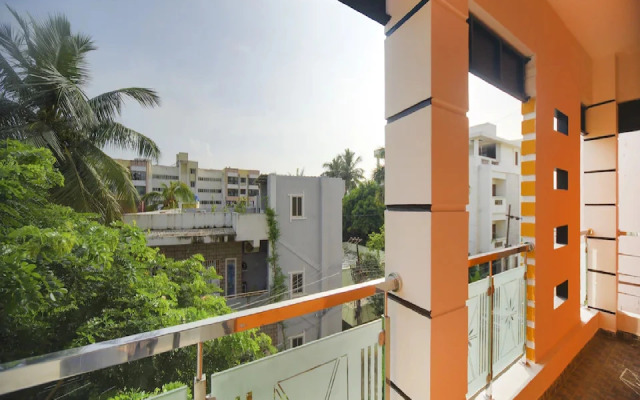Oyo 72591 Sri Sai Sathya Residency