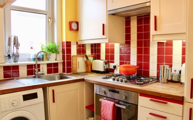 2 Bedroom Flat With Beautiful Views