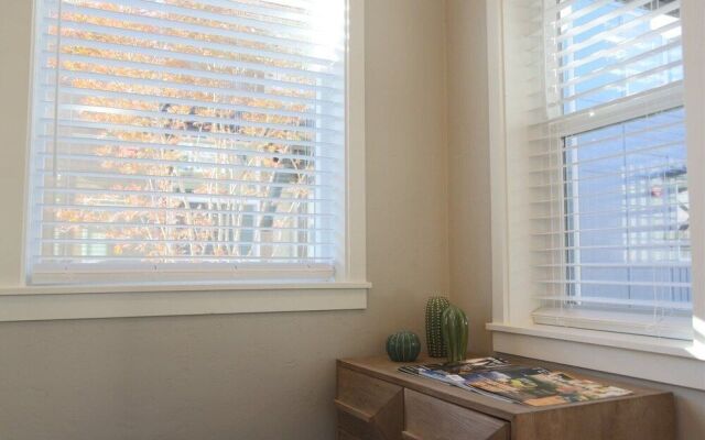 Perfect Little Place for the Traveling Professional