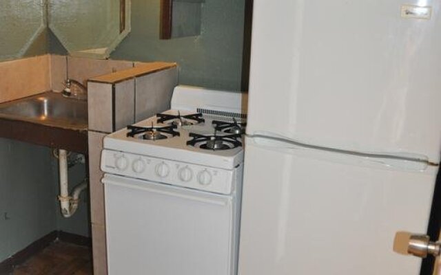 Pasadena Inn & Suites