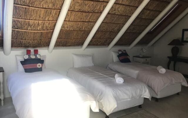 Bamboesbaai Beach House