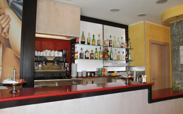 Hotel Cristal Eboli