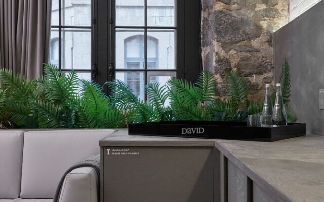 David Hotel
