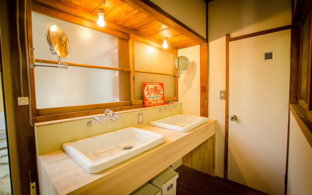Osaka Guesthouse OSHITERUYA - Hostel
