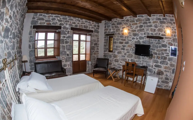 Xemoni Hotel