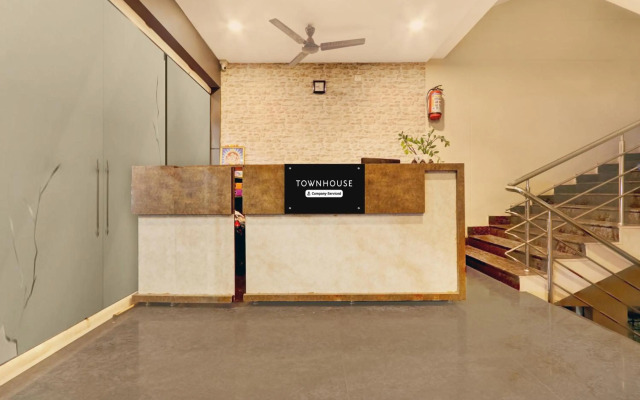 Super OYO Capital O 49955 Hotel Green Tree