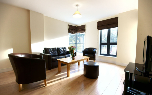 Lodge Drive Apartments