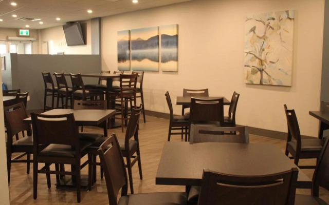 Howard Johnson by Wyndham Thunder Bay