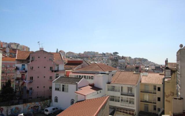 Poppy house in Anjos