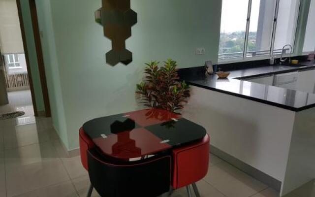 Garden Apartment at Zenith