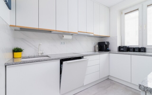 Apartment Bartla 19 by Renters