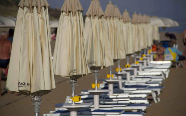 Paradise Beach Resort
