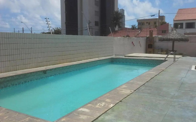 Espaçoso Apartamento na Praia do Futuro c/ 3 Qts.