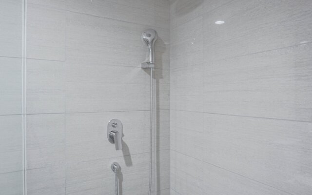 2BR Luxury Modern Ciputra International Apartment