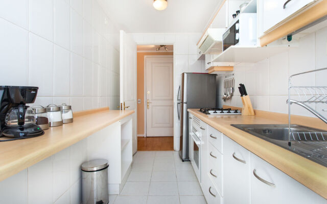 El Golf Apartment