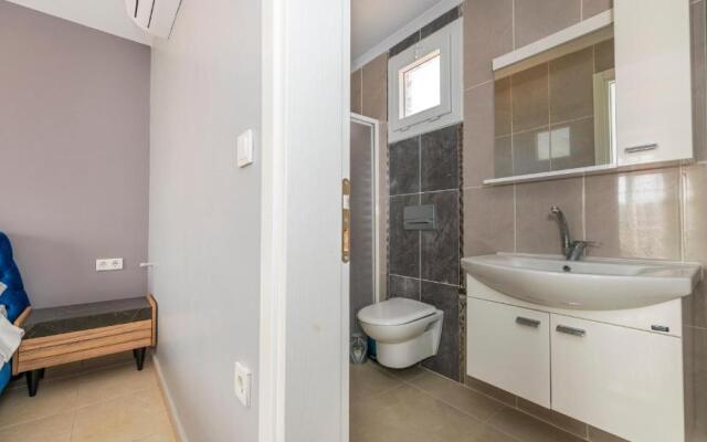 Blue - 4 Bedroom Holiday Villa in Hisarönü