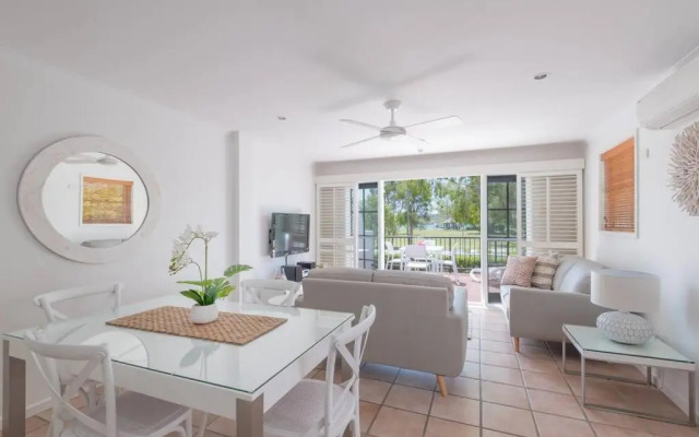 Villa Aqua