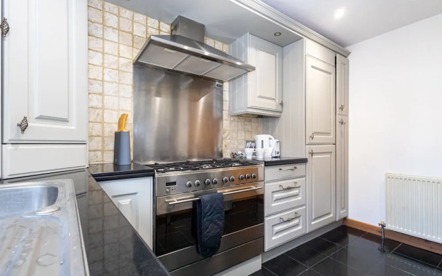 Pillo Rooms - Abbey Lodge
