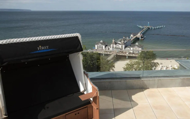 Waterview Cloud - a16737