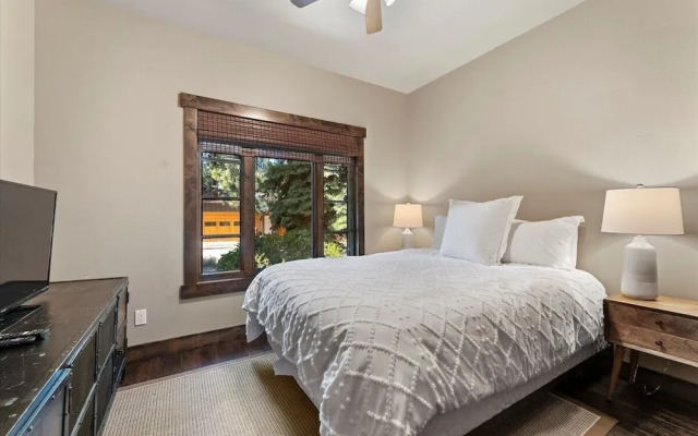 Cyh1012 - Hidden Cedar 5 Bedroom Home