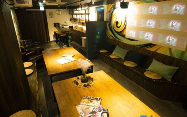 R Hostel Namba South