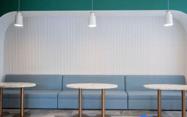 Youyi Hotel (Hainan University Branch)