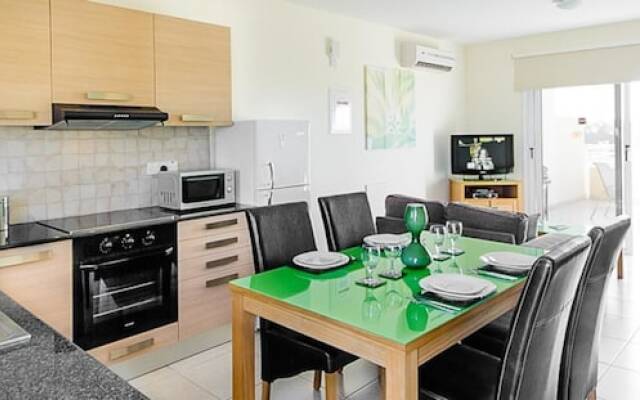Oceanview Luxury Apartment 064