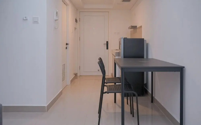Spacious And Homey Studio Loft At Kingland Avenue Apartment
