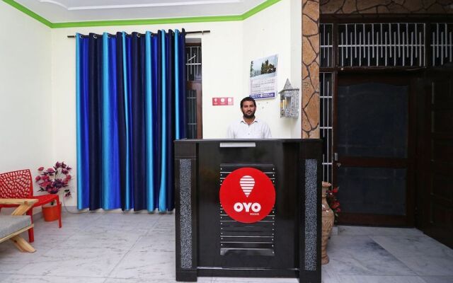 OYO 10071 Go Rooms Sector 45