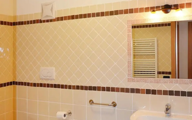 Apartment in Pellizzano Near Shopping