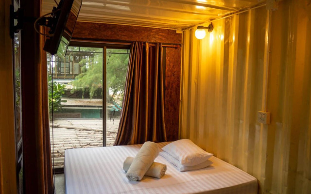 Beach Box Resort at Rimlay Rayong