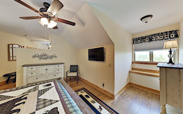 830golf1 2 Bedroom Condo