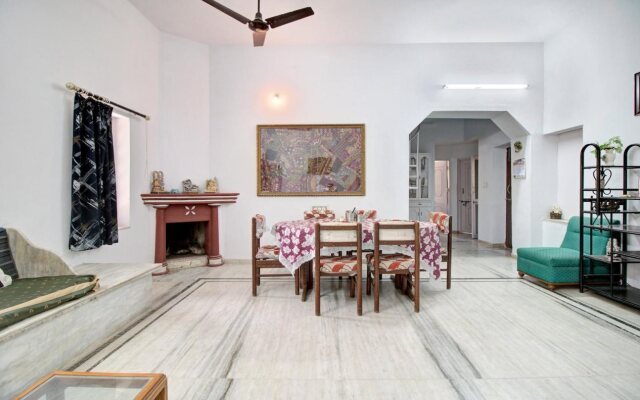 Thakore House By OYO Rooms