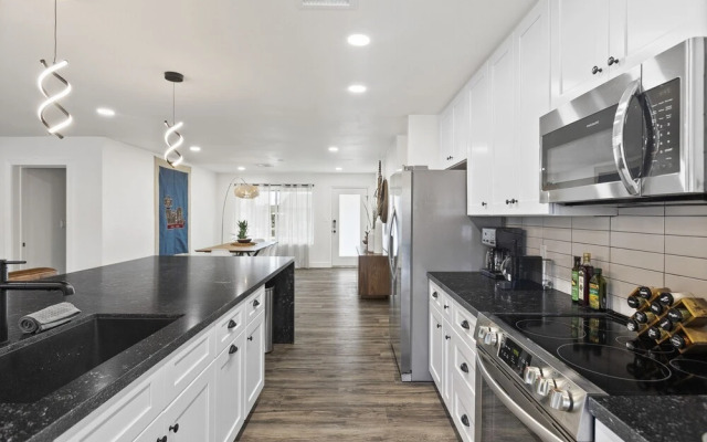 El Descanso in Meyer Park - Heated Pool