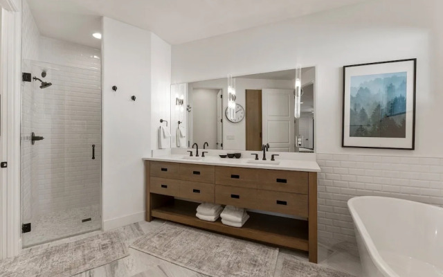 The Yucca Flower #11 3 Bedroom Home